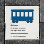 Stoeptegel Dick Bruna - de tram - LV.stoep.e2