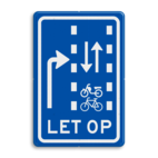 Verkeersbord RVV VR09-04 - Let op: recht doorgaande fietsers en bromfietsers in twee richtingen