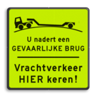 Verkeersbord - Gevaarlijke overweg, vrachtverkeer hier keren