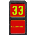 Poteau numéro de maison avec panneaux fluorescents - Moderne - Texte