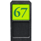 Huisnummerpaal met bord geel/groen fluorescerend - klassiek lettertype