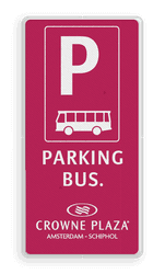 PARKING BUS 400x800x28mm huisstijl Crown Plaza | Wit reflex / PMS Plum 228C