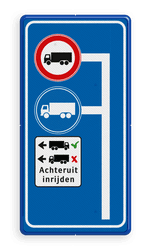 Bewegwijzeringsbord met route voor vrachtwagens