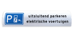 Parkeerbord voor betonrand / biggenrug - Elektrische voertuigen - breedte 600mm