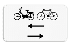 Verkeersbord SB250 M10 onderbord - Fietsers en bromfietsers in 2 richtingen - 700x400 mm