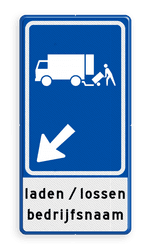 Verkeersbord RVV E07 met pijlrichting en tekst