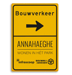 Geel routebord Bouwverkeer met pijl en zwarte tekst en logo's