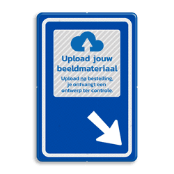 Blauw verkeersbord met logo en pijl