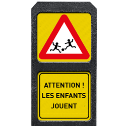 Poteau routier lesté avec 2 panneaux - Symbole/texte