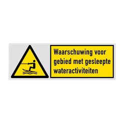 Veiligheidsbord met pictogram en tekst Waarschuwing voor gebied met gesleepte wateractiviteiten