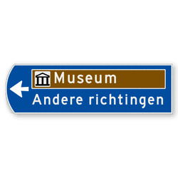 Handwegwijzer klein linkswijzend met bruin veld bovenin en witte tekst 990x295