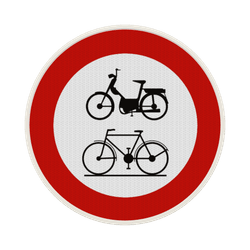 Panneau G2000 - C9 - C11 - Acc&egrave;s interdit aux conducteurs de cyclomoteurs et de bicyclettes