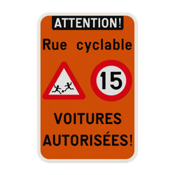 Panneau combin&eacute; - Route r&eacute;serv&eacute; aux v&eacute;los - Les voitures sont autoris&eacute;es