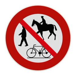 Panneau de signalisation - Acc&egrave;s interdit aux randonneurs, cyclistes et cavaliers