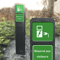 Piquet porte-panneau voiture &eacute;lectrique &ndash; Signalisation de stationnement &eacute;cologique