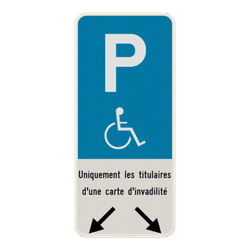 Panneau parking PMR avec fl&egrave;ches et texte personnalis&eacute;