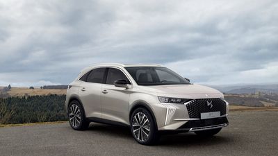 DS 7 E-Tense 4x4 300
