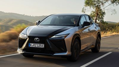 Lexus RZ 550e F SPORT
