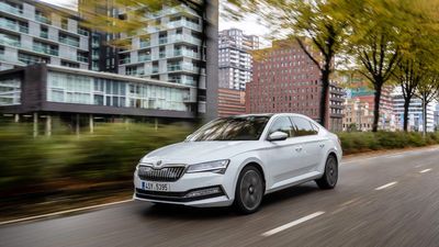 Skoda Superb Hatch iV