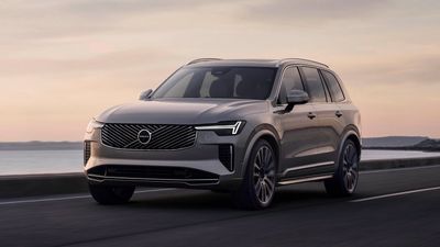 Volvo XC90 T8 AWD Plug-in Hybrid