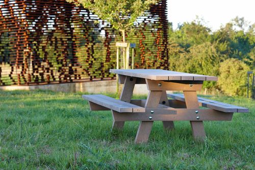 Raadpleeg hier de complete gids voor jouw perfecte picknicktafel!