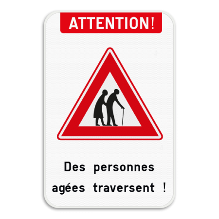 Panneau d'information - Des personnes agées traversent