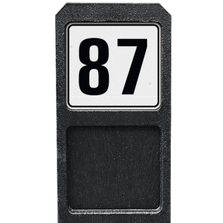 Huisnummerpaal met bord wit/zwart reflecterend - modern lettertype