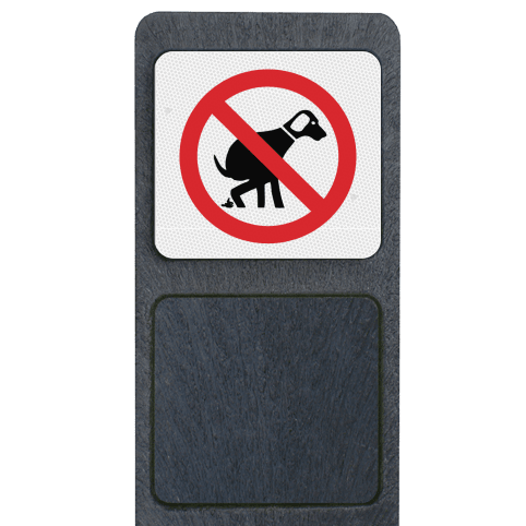 Verzwaarde bermpaal met bord 'verboden honden uit te laten'