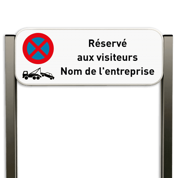 Panneau parking visiteurs avec nom d’entreprise et poteaux