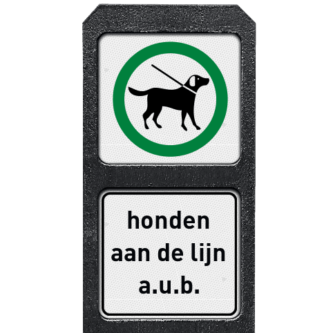 Verzwaarde bermpaal met twee bordjes honden aan de lijn