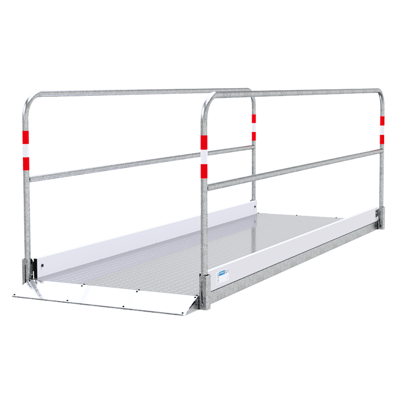 Passerelle avec cadre en acier, dimensions 330x100 cm, équipée de rampes pliables.